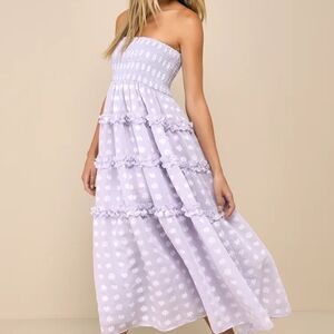 NWT Lulu's Beautiful Sentiments Lavender Floral Strapless Tiered Midi Dress